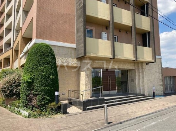 15/15 エントランス