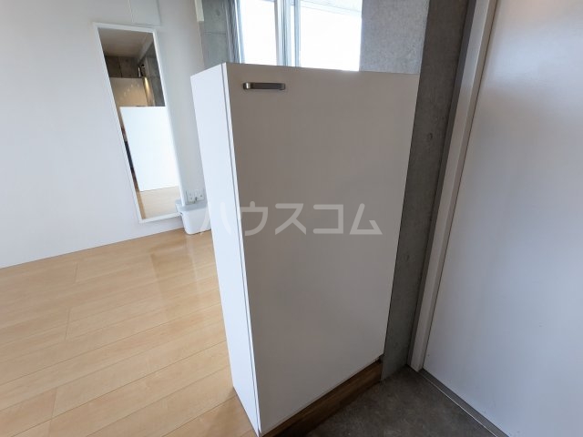 13/30 玄関