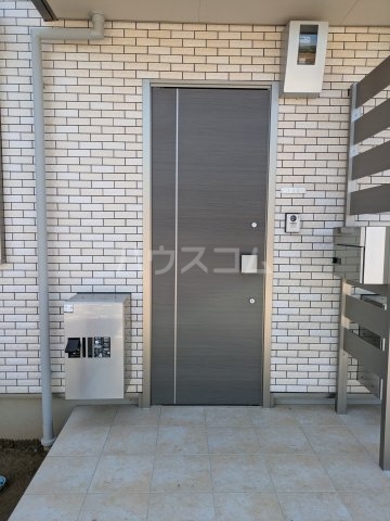 16/19 エントランス