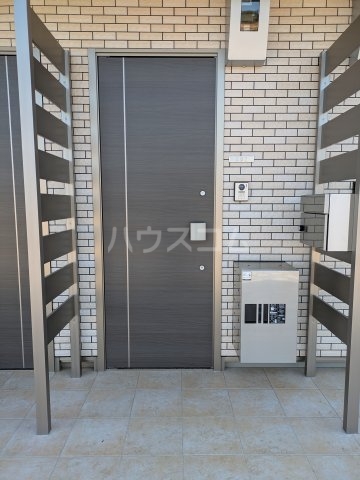 16/18 エントランス