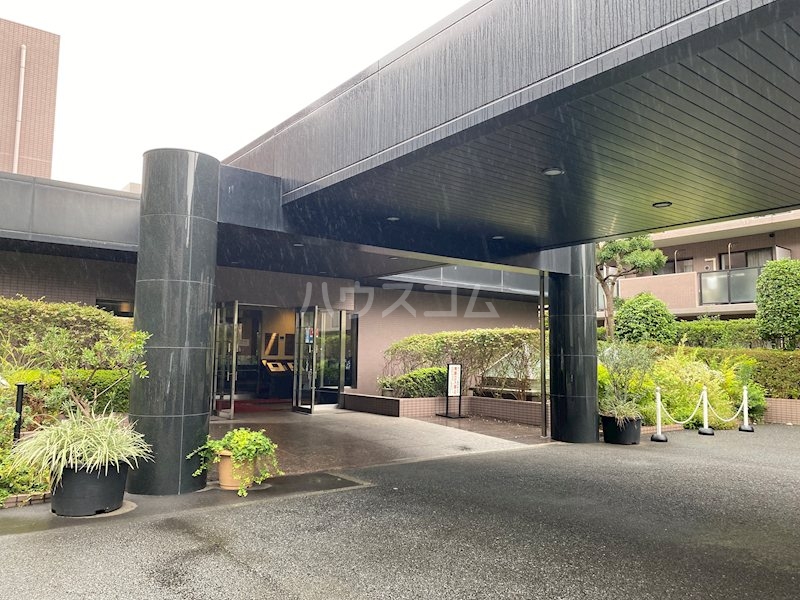 16/26 エントランス