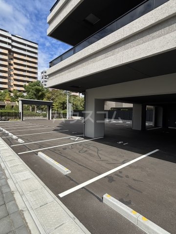 25/30 駐車場