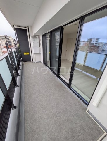 17/26 バルコニー