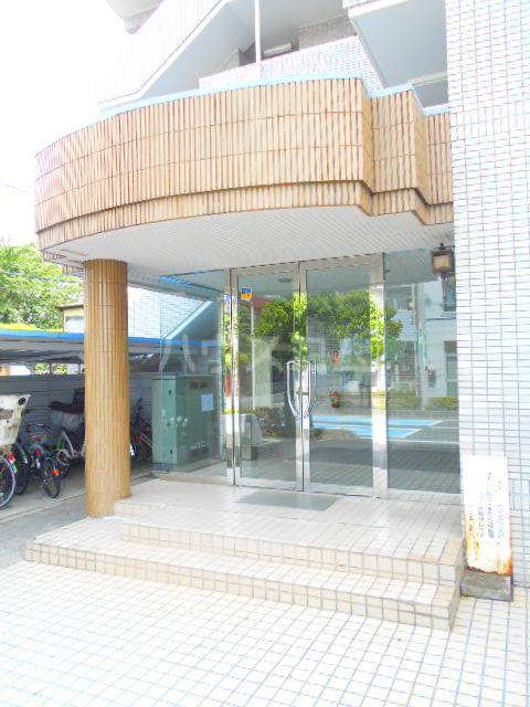 2/6 エントランス