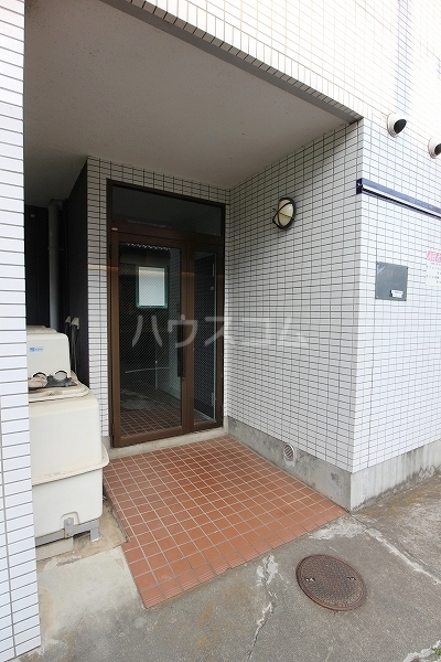 22/30 エントランス