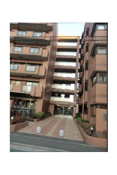 28/30 エントランス