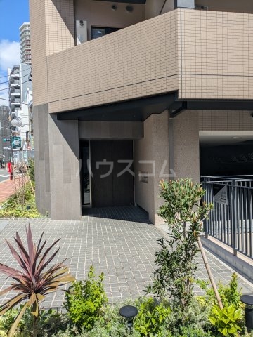 16/26 エントランス