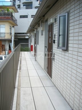 15/16 エントランス