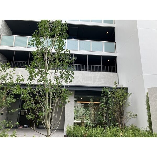 14/21 エントランス