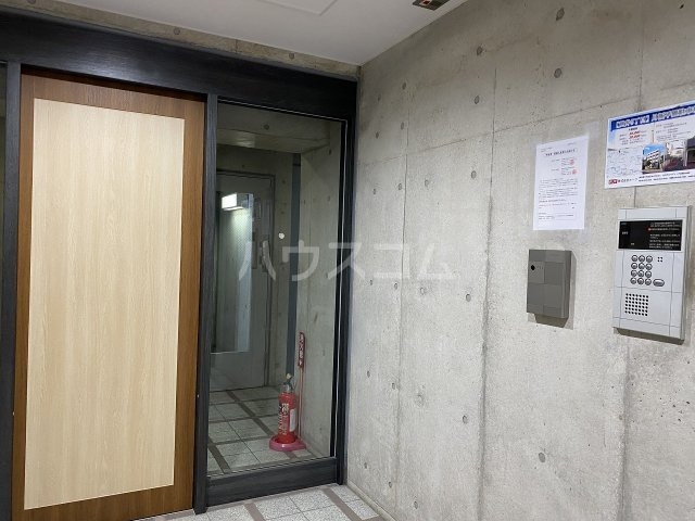 29/30 エントランス