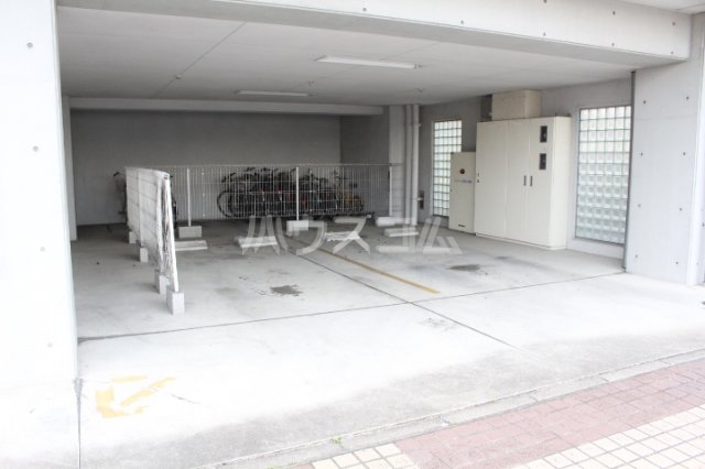 22/30 駐車場