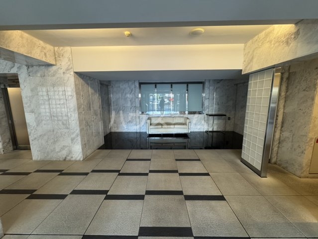 29/30 エントランス