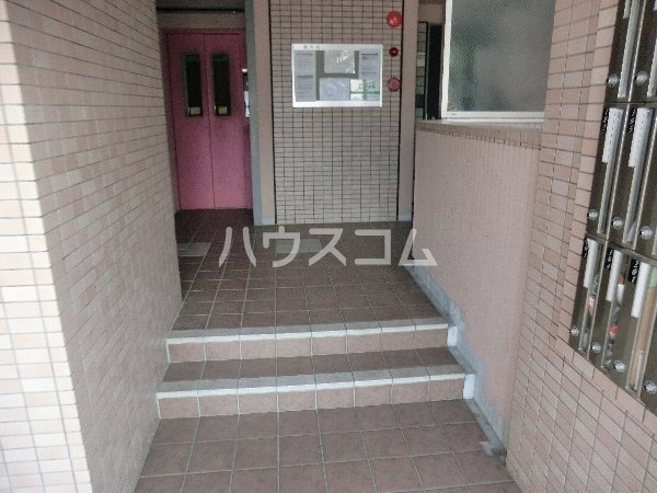 3/4 エントランス