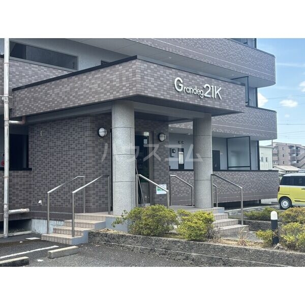 14/17 エントランス