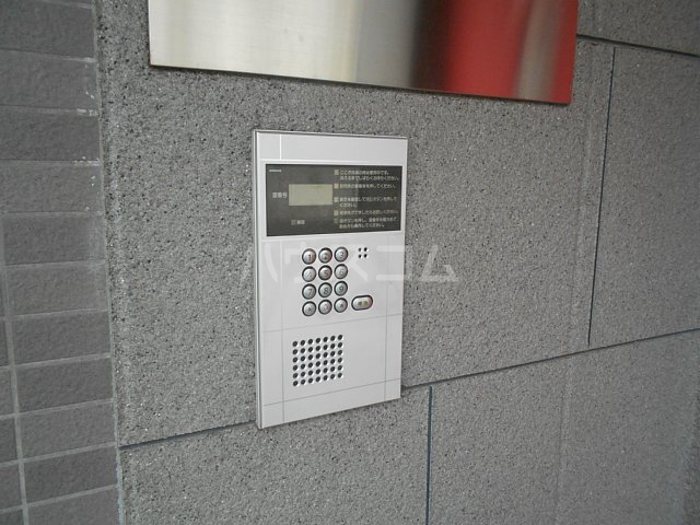 2/3 エントランス