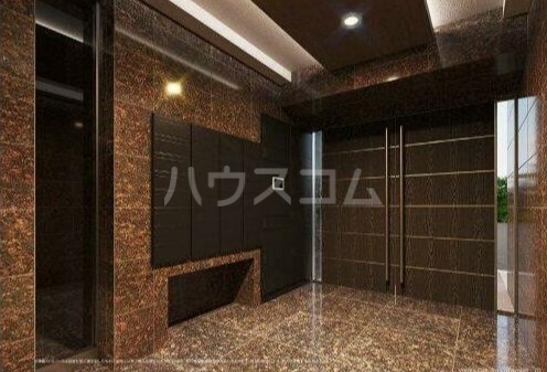 22/30 エントランス