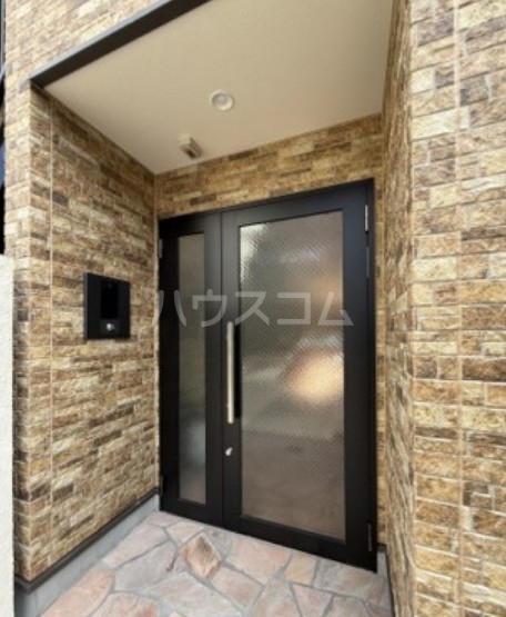 13/21 エントランス