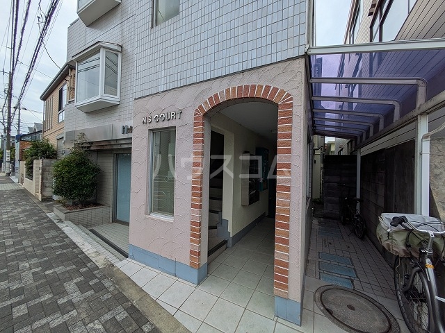 29/30 エントランス