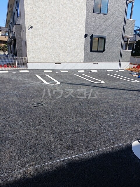 16/22 駐車場