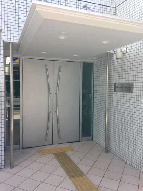 22/30 エントランス