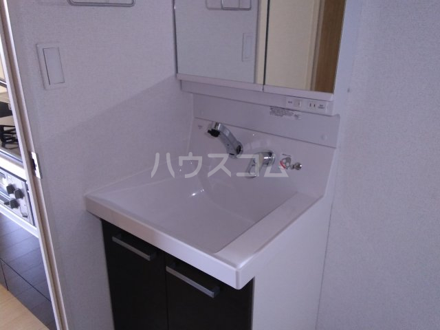 13/30 洗面