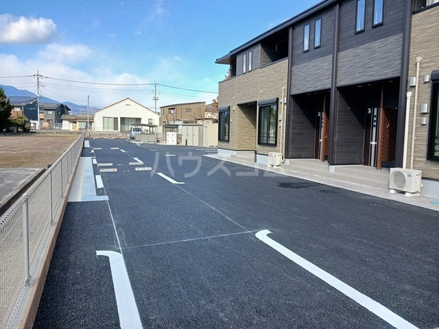 14/20 駐車場