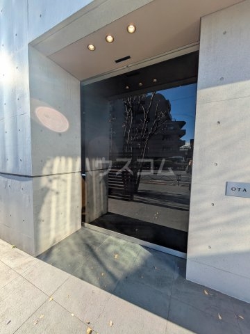 20/28 エントランス