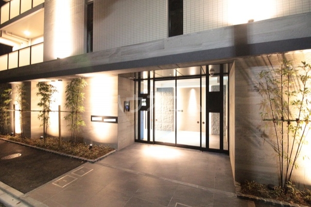 17/20 エントランス