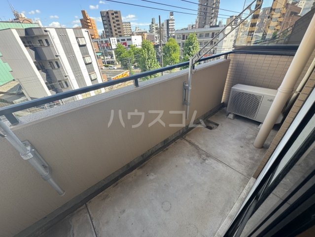 20/30 バルコニー