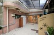 18/28 エントランス