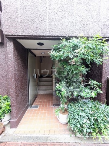 29/30 エントランス