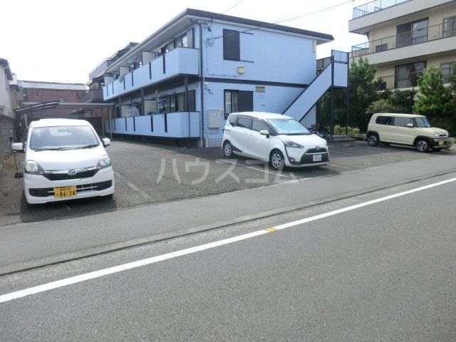 19/23 駐車場