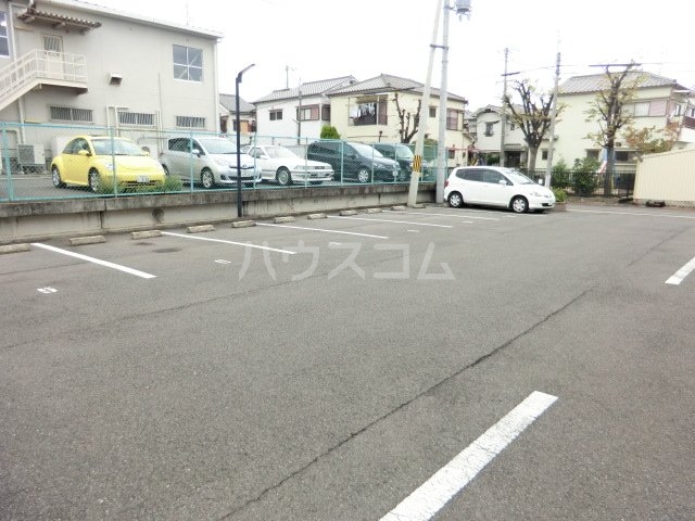 19/22 駐車場
