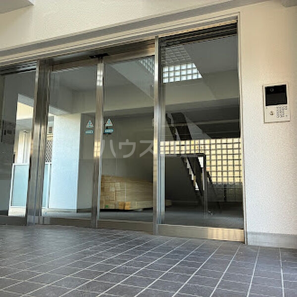 15/25 エントランス