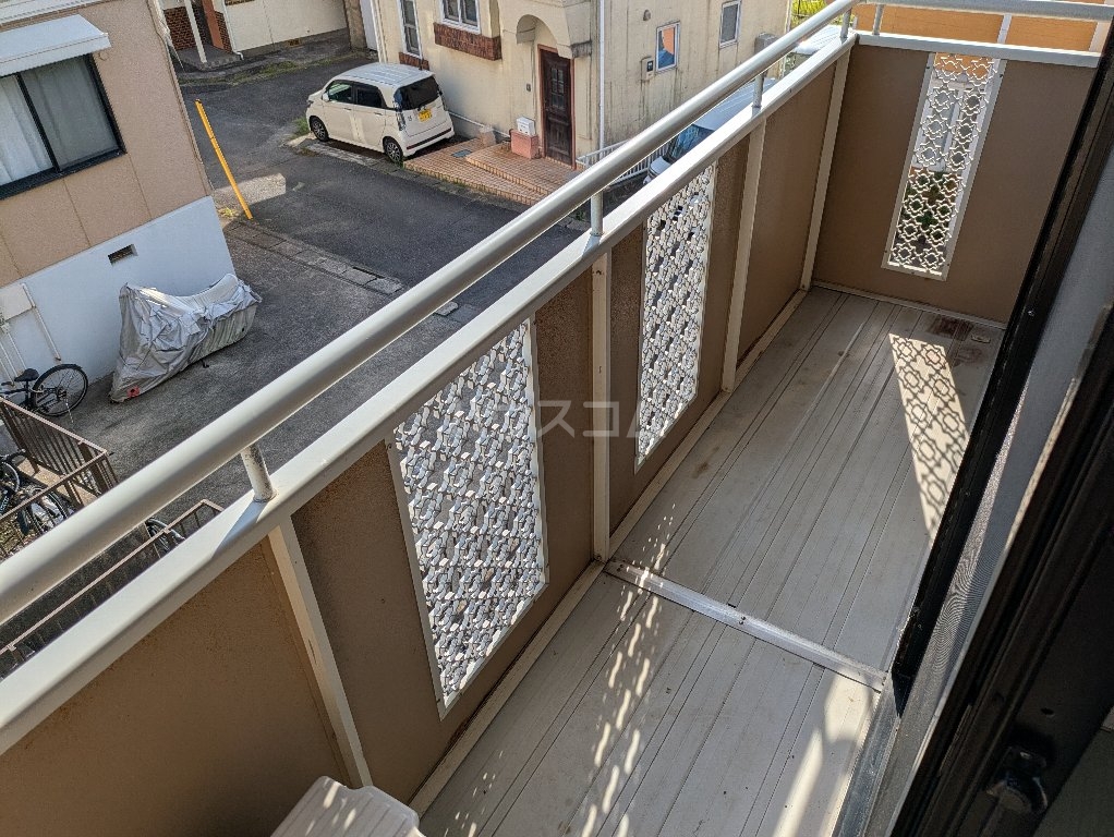 21/30 バルコニー