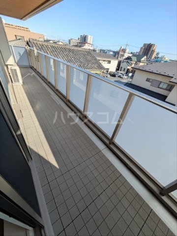 20/30 バルコニー