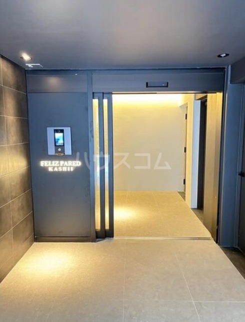 3/4 エントランス