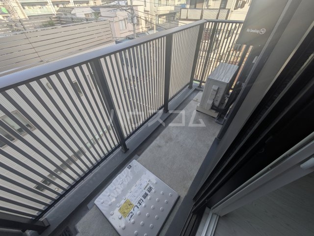 19/30 バルコニー