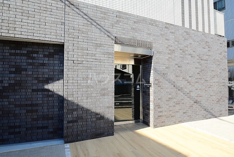 29/30 エントランス