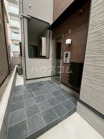 20/29 エントランス