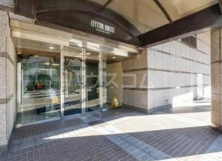 16/27 エントランス