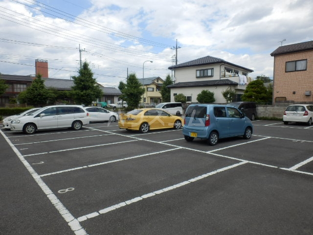 20/28 駐車場