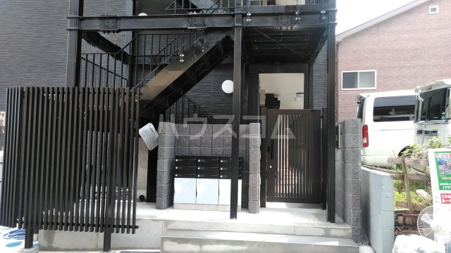 29/30 エントランス