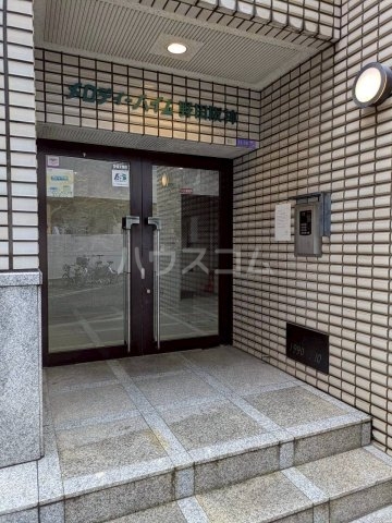 19/29 エントランス