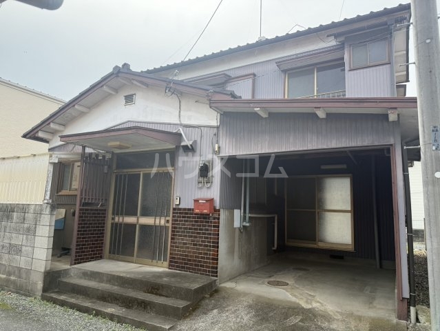 28/30 エントランス