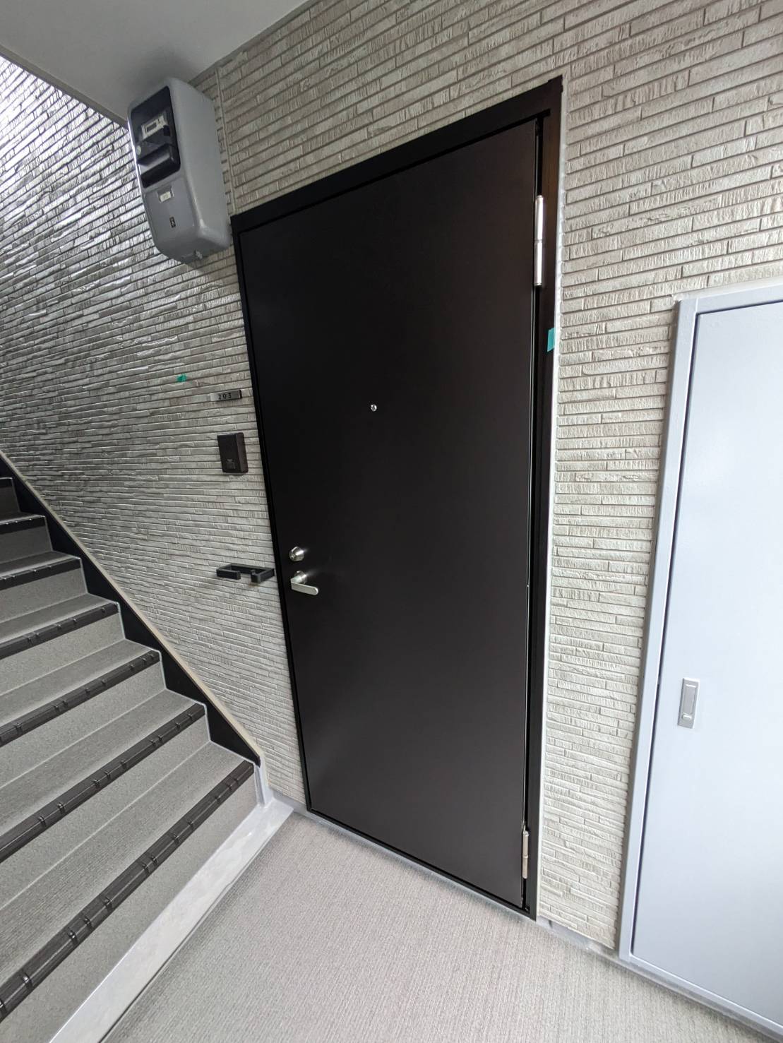 3/8 エントランス