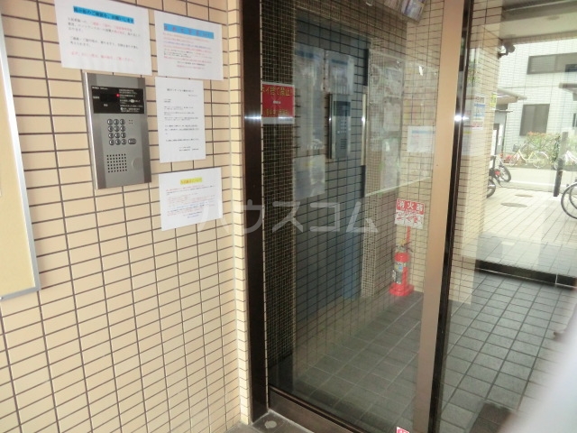 2/8 エントランス