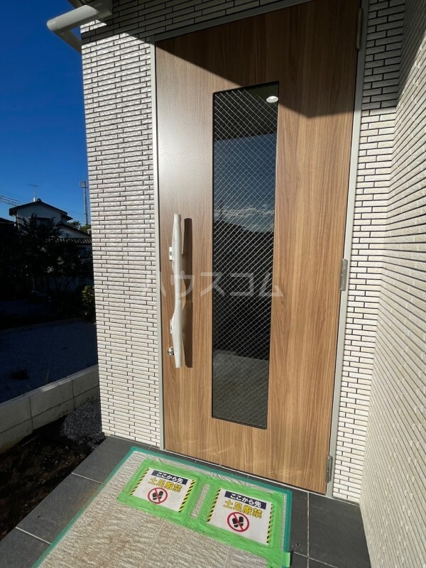 2/4 エントランス