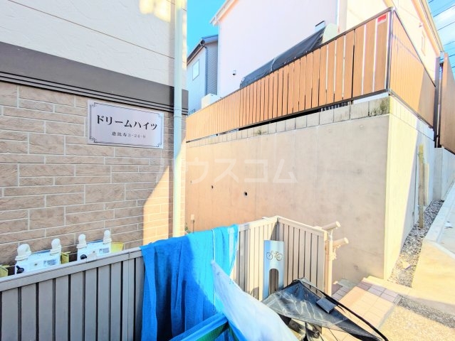 21/25 エントランス