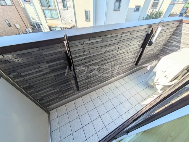 21/30 バルコニー